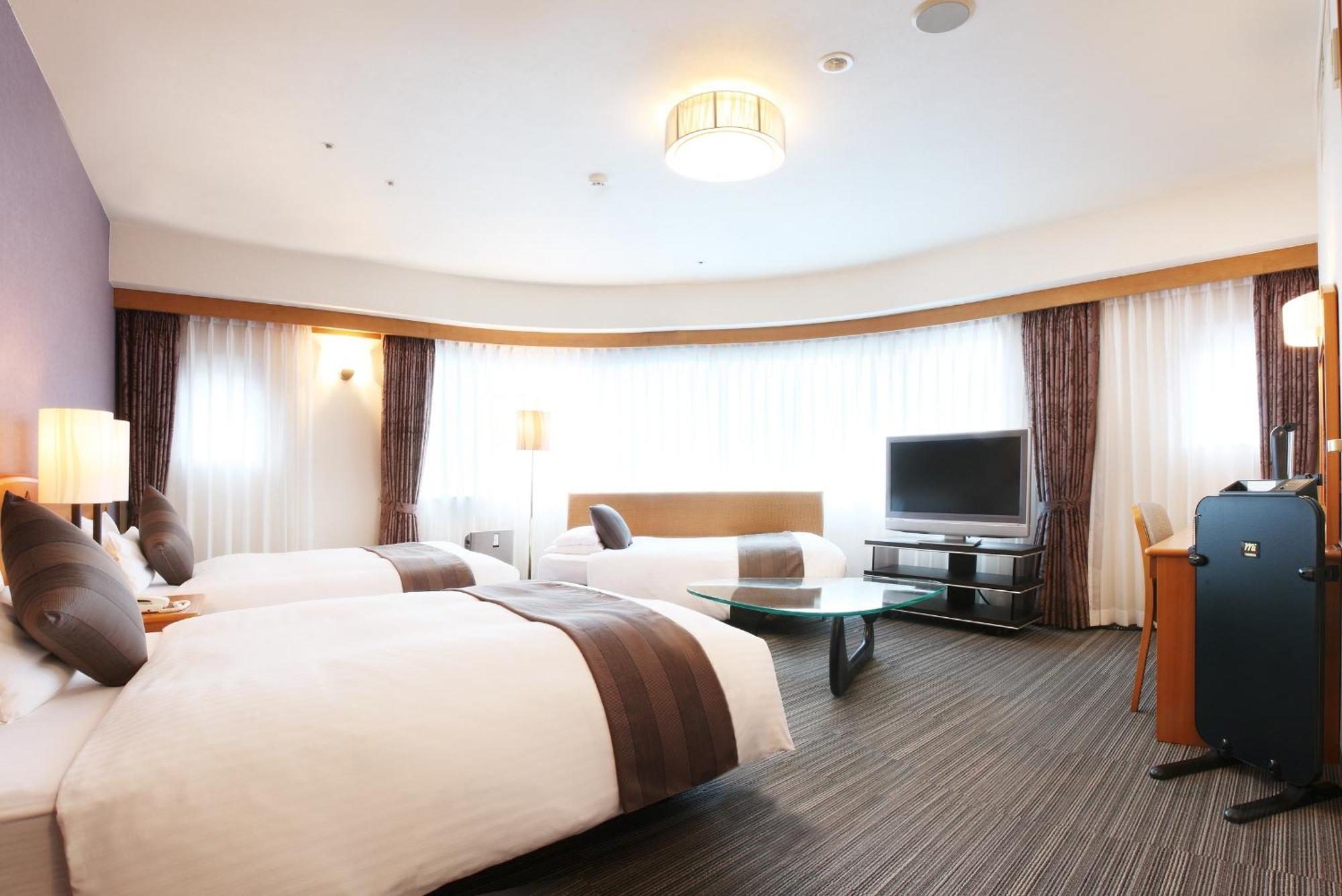 Okayama Koraku Hotel Buitenkant foto