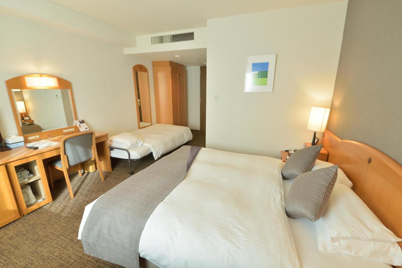 Okayama Koraku Hotel Buitenkant foto