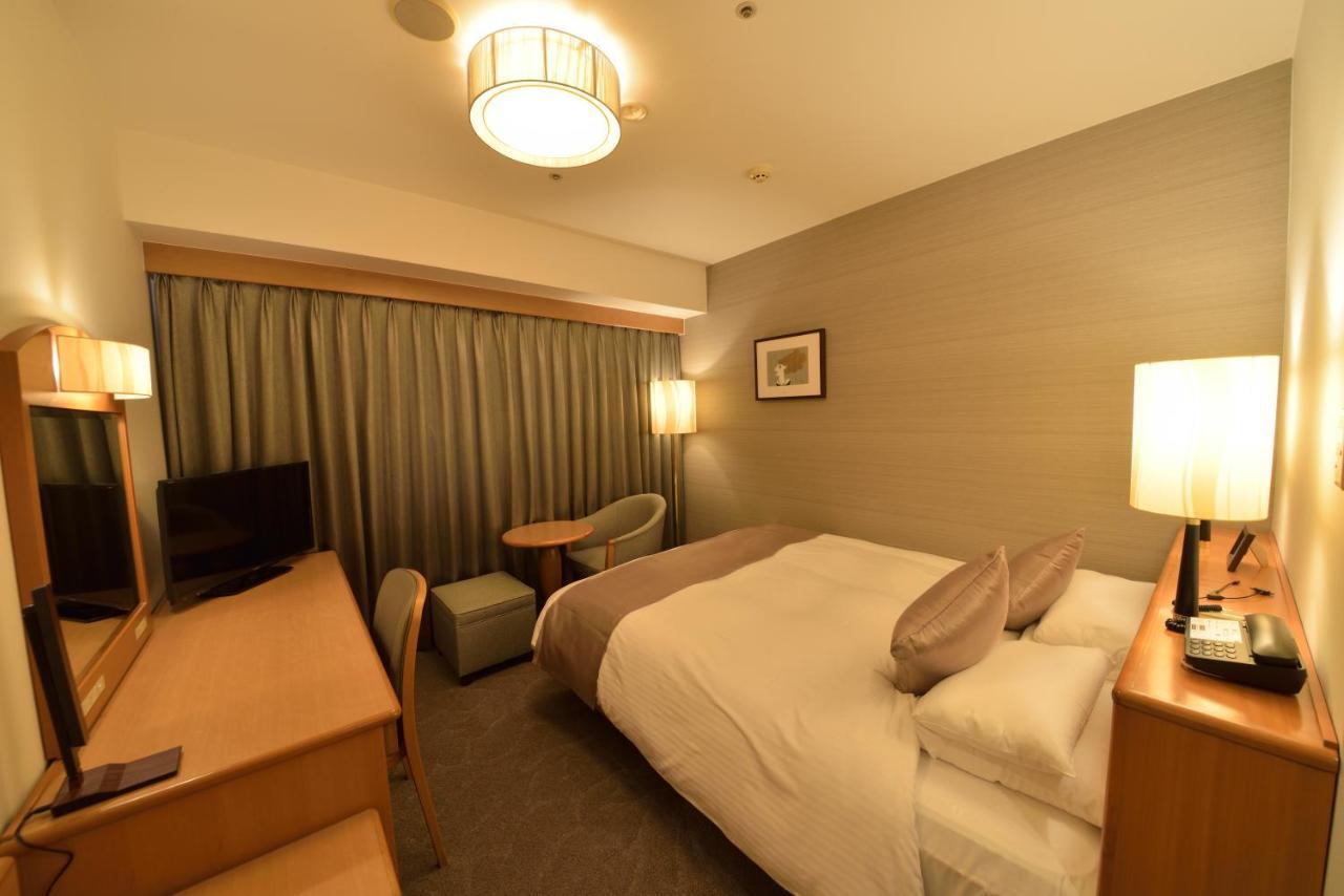 Okayama Koraku Hotel Buitenkant foto
