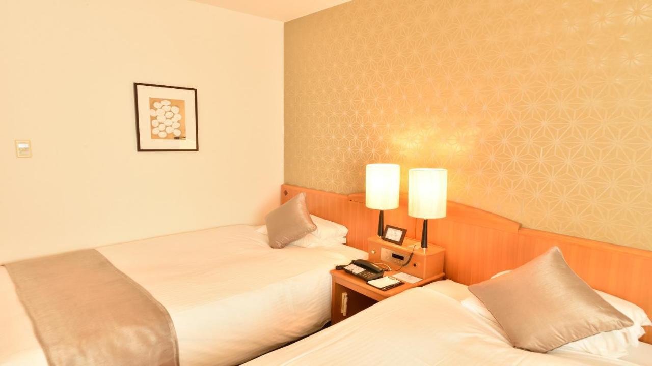 Okayama Koraku Hotel Buitenkant foto
